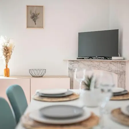 Apartment Le Fossan - Charmant De 3 Pieces, Proche Du Centre